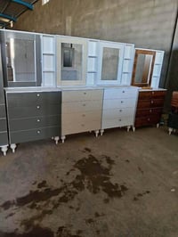 ميز تواليت • بجميع الألوان • عرض حالياً