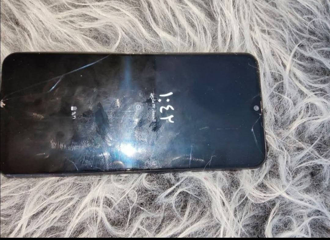 سلام عليكم شباب موبايلa50البيع 60فريم بوبجي سلس والفطور بل الشاشه مبدل شاشه اصليه 
السعر:60الف 
مكاني بغداد مدينه صدر


**إذا كنت صاحب هذا الإعلان وتريد حذفه لأي سبب، رجاءا أرسل رسالة إلى الدعم الفني**