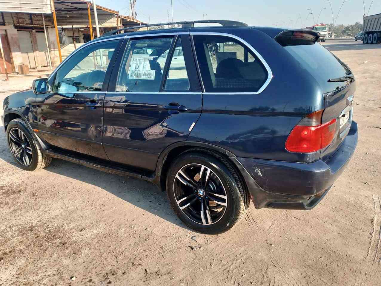 للبيع اكس فايف موديل 2002جاهزه محرك لكزز وكير لوك جدد حداديه نضيفه مصبوغه جماليه والصور موضح بيهن الداخل والخارج الي يحب يتصل ***********
