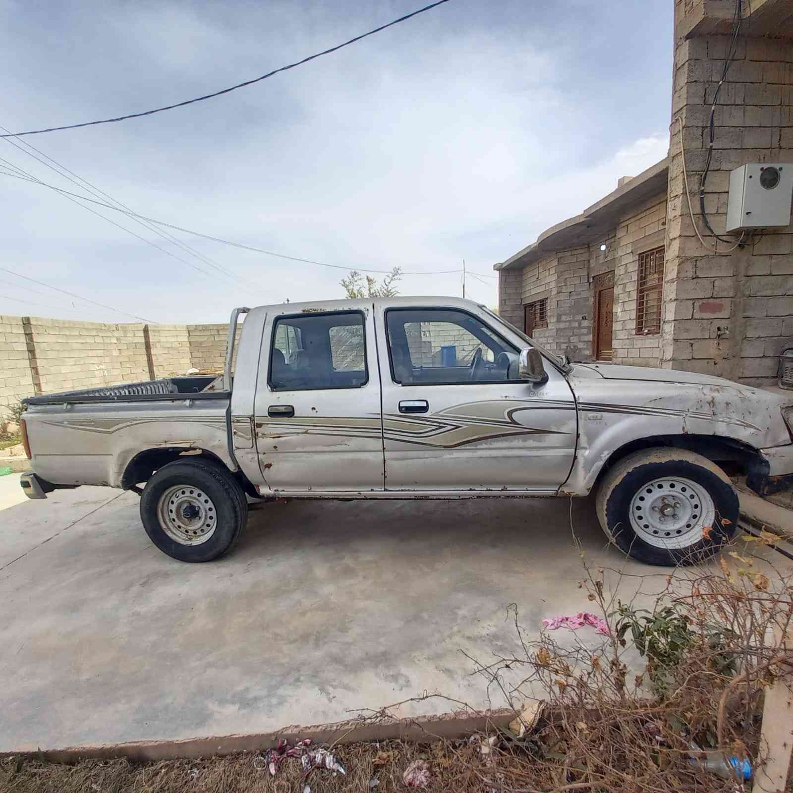 السلام عليكم ورحمة الله وبركاته سيارة للبيع بيكم دبل صيني ادمرال ٢٠٠٦ سيارة حلوه ونظيفة السعر ٢٥ وبيه مجال السيارة منفيس يعني بدون رقم اتكفل بلكشي ال الاستفسار اتصل على الرقم ***********
