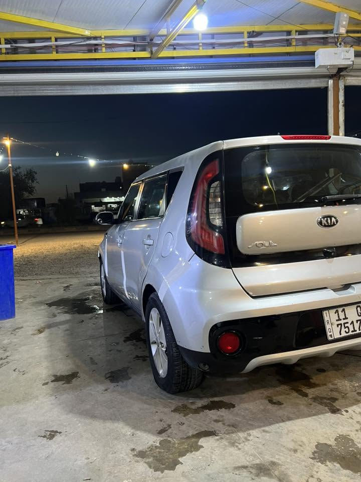 للبيع كيا صول 2019 GT 🚘
اللون: رصاصي سلفر�الممشى: 158 ألف�المحرك: 2000 GT�الكير:AT
المواصفات:
 ● شاشة كاربلي
 ● كامرة خلفية
 ● تحكم ستيرن جهتين
 ● تدفئة وتبريد
 ● منظومة غاز
 ● تبريد مكفول
 ● كير مكفول
 ● محرك مكفول
الحالة:�بيها تلاث قطع  صبغ وقطعه تبديل نفس اللون شواصي مكفوله
السعر: 11,500$ قابل للنقاش بالمعقول�الموقع: بغداد
للتواصل واتساب:�***********
