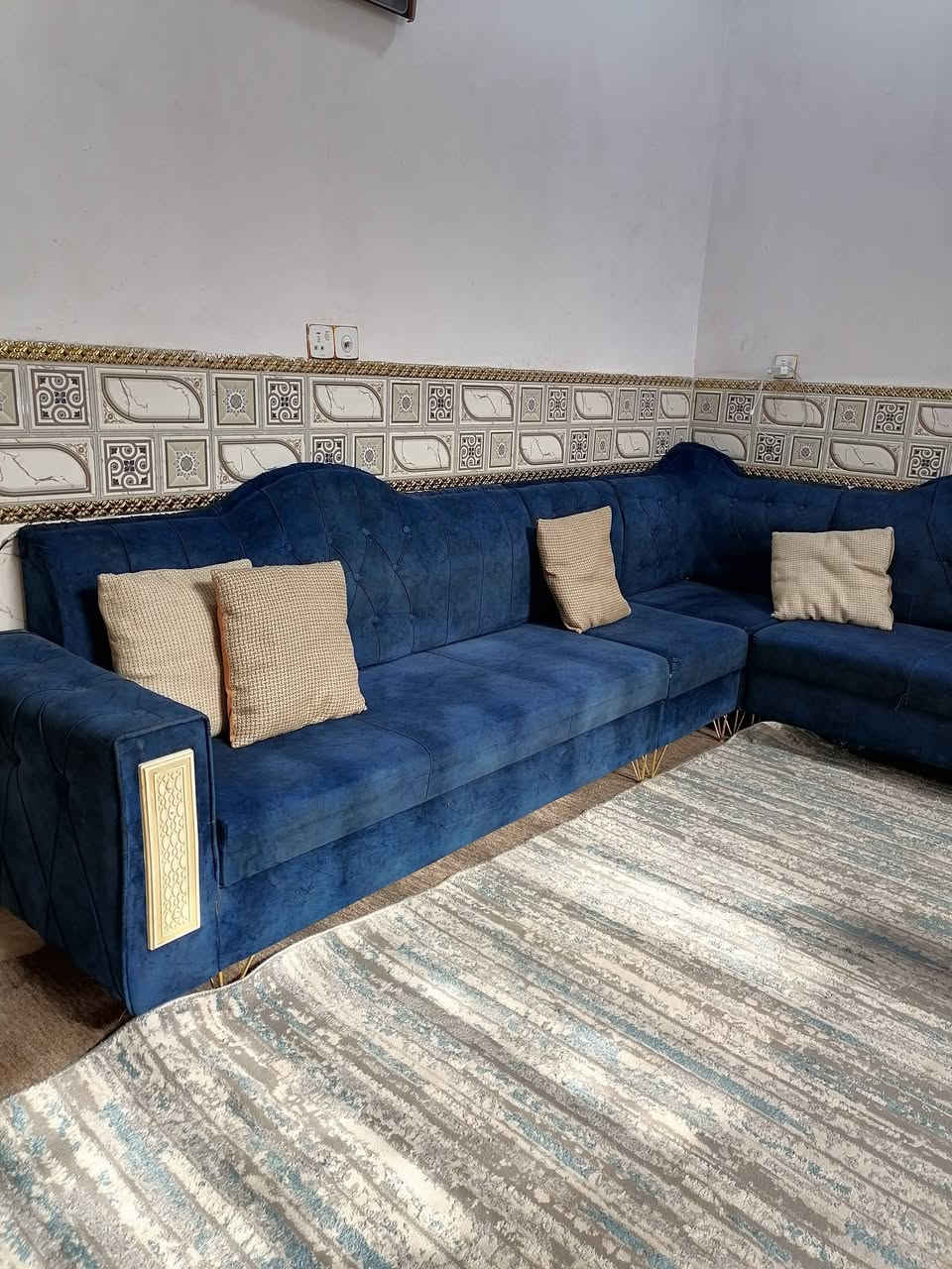 ديوان تسكام  ١٢نفر مابي اي ضرر ب٣٨٥ الشراي يتصل ***********
