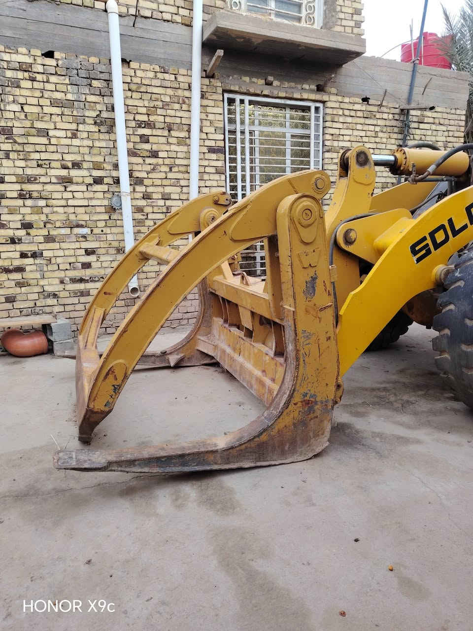 السلام عليكم كماشة للبيع مكاني ميسان السعر65وبيهة مجال***********
