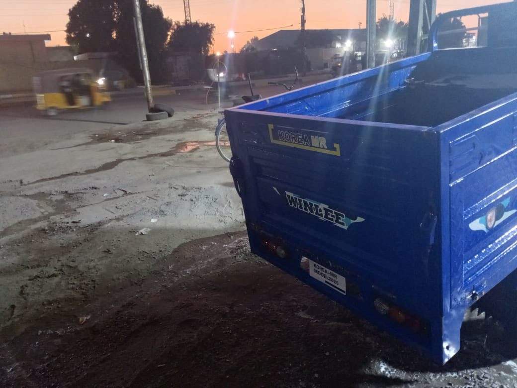 ستوته شحن للبيع مكفوله بيه ظربات بصيطه وشخوط  السعر مليون ٤٠٠      ***********.   بغداد مدينه الصدر.  وبيه مجال
