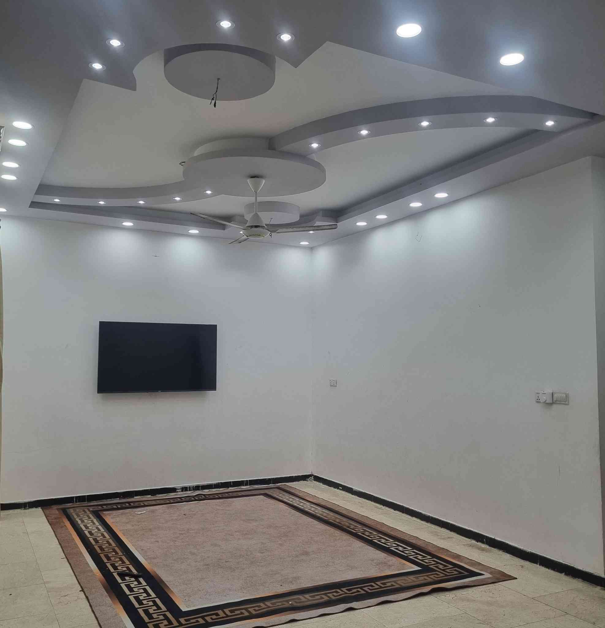 بيت ٢٢٠ متر للبيع 
منطقة حي النفط الجديدة (مقابل ٣٦)

على شارع السيد التجاري 

الطابق الاول

مدخل.. استقبال ٧*٤.. مجمع صحي خاص 

المطبخ بارد ٥*٤

المطبخ الحار ٣*٢.٥

الكليدور .. ٩ *٤ .. مجمع صحي متكامل 

غرفة ٦*٤

غرفة ٤.٥ *٤.٥ مع حمام داخلي 

الطابق الثاني ٤ غرف 

غرفة ٦*٤

غرفة ٤.٥*٤.٥ مع حمام داخلي 

غرفة ٧*٤

غرفة ٦*٤

مخزن ٣*٢ 

***********
