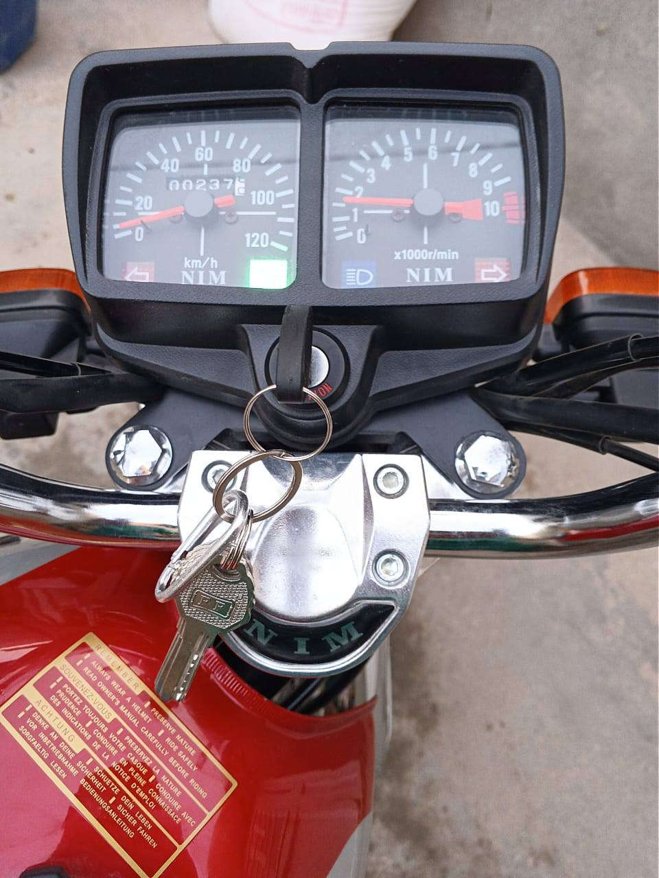 سلام عليكم شباب دراجه للبيع نامه امتياز2026 دراجه جديده بمعنه الكلم مكان كربلاء فريحه منطقت الثراون رقم ***********
