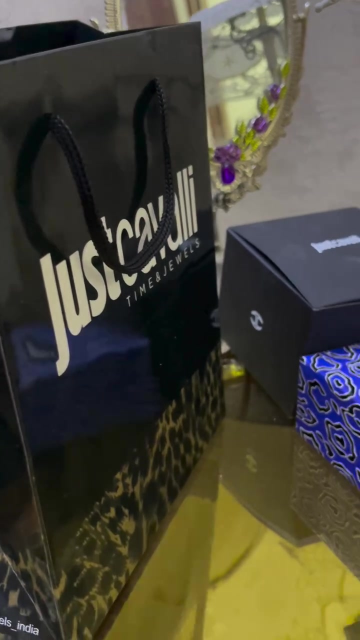 جاست كفالي قطعه واحدة فقط /مع كل طلب هدية عرض العيد  @إشارة


**إذا كنت صاحب هذا الإعلان وتريد حذفه لأي سبب، رجاءا أرسل رسالة إلى الدعم الفني**