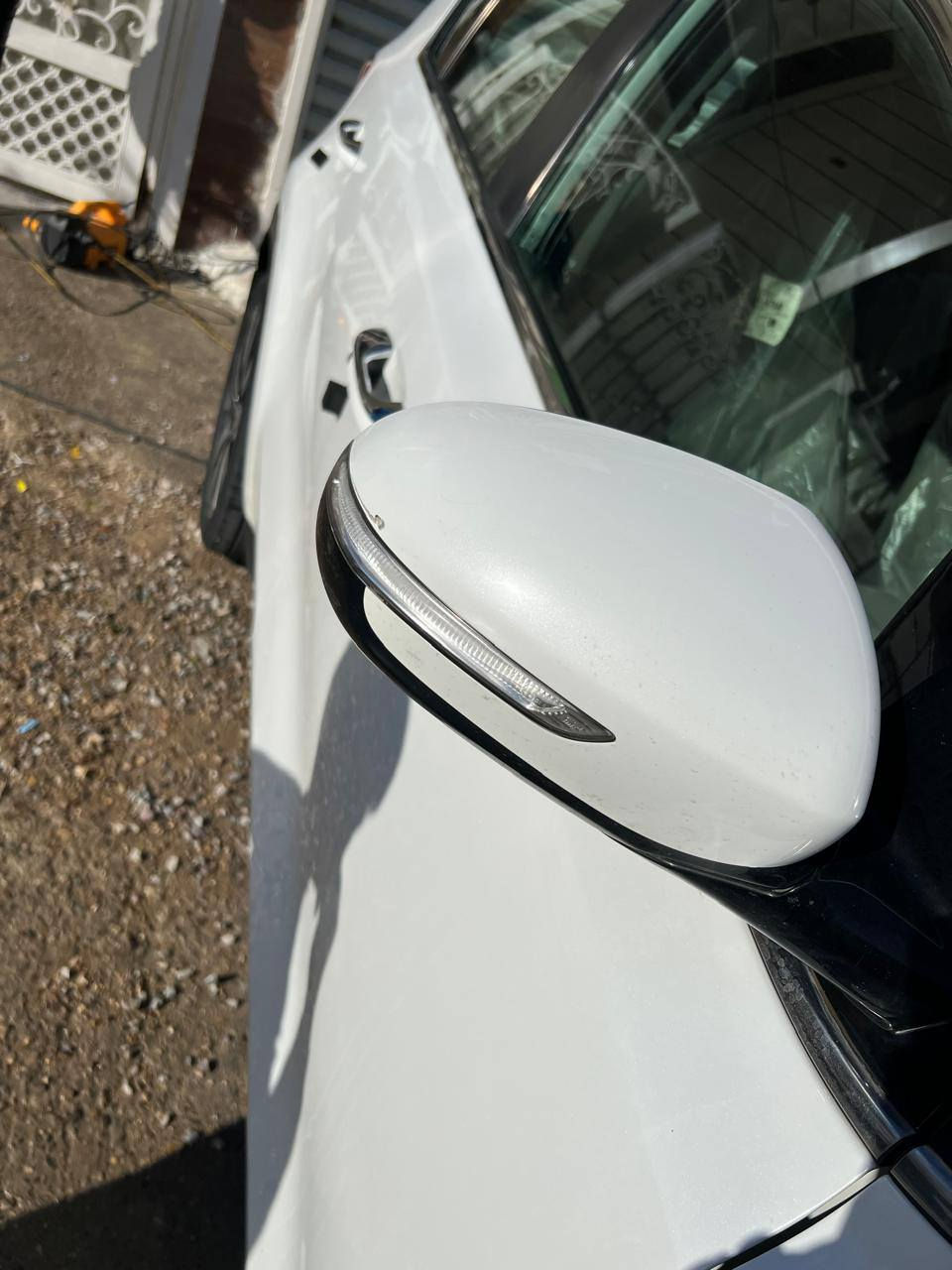 السلام عليكم
كيا سبورتج 2017 خليجي مكفولة من الضربة والصبغ فقط بارد بسيط
مواصفاتها معروفة تحكمات ومري شفط حساس خلفي كاميرا شاشة نفكيشن تبريد بيانوالسيارة جاهزة من جميع النواحي 
ماشية 104 الف  
رقم بغداد الدولي بأسمي  
  السعر180بيه مجال بسيط جدا رقم الهاتف
 ‏‪***********‬‏ 
 ***********
متواجد واتساب
