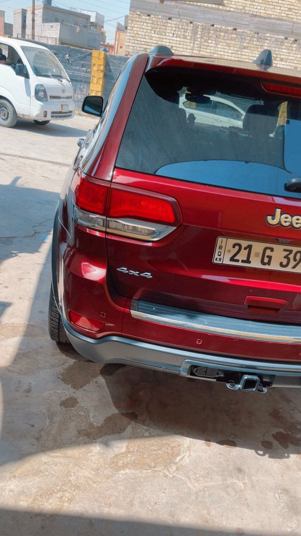 السلام عليكم
اخوان جيب لاريدو موديل 2020  موصفات كلشي وكلاشي 
ضرر باب السائق والخلفي تبديل نفس الون صبغ جملغ عكس السايق بجم كبس ما مفتوح ايربك ما طاك فقط برده ماشيه 79 رقم سليمانيه تحويل مباشر واذا شراي انته قيم وعليك بالعافيه رقم الهاتف ***********
