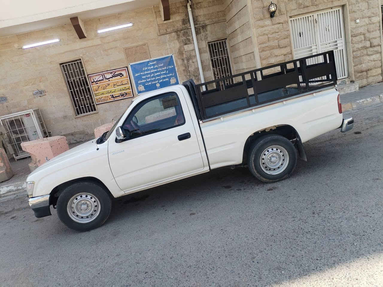 السلام عليكم 2001 للبيع بيها شبر صبغ بل باب سكن فقط  *********** مكفوله كفاله عامه
