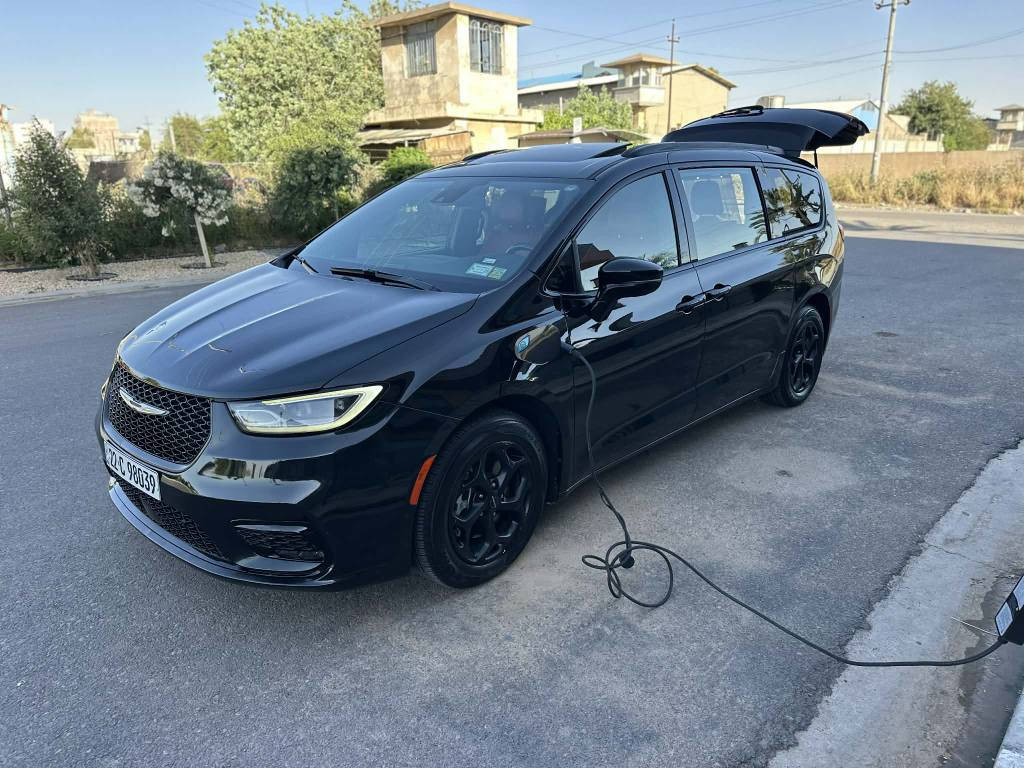 Chrysler Pacifica S E-Hybrid 2021
كرايسلر باسفيكا بلک ان هايبرد – بنزين – Plug-In
المواصفات
محرك 6 سلندر 3600 كير ماوس ابواب و كشنات كهرباء
 بانوراما بصمة تشغيل هندبريك بصمة تشغيل عن بعد تبريد و تدفئة بالكشنات و ستيرن 3 شاشات رادار جانبي أبواب جانبية كهرباء (تحكم ريموت)  صندوق كهرباء شفط رادار أمامي وخلفي كشنات VIP منفصلة تنبيه الخروج عن المسار تبريد مركزي (ثلاث مناطق) کامرات داخلی و خارجی و خزن رقم اربيل و باسمي
سیارە بس بونیت مرشوشە بخ بدون دواخل بدون ارباکات
2C4RC1S78MR500188 رقم شاصي
رقم اربیل و باسمی
سعر 270 ورقە ومجال
واتساب *********** 
واتساب ***********
Chrysler Pacifica S E-Hybrid 2021
فول مواصفات هایبرید و کارەبایی و بەنزین 
بانوراما بەسمە کوشن جلد خەزن سارد و گەرم کامیرای ناو سەیارەکە و دەرەوەی سەیارەکەی هەیە کوشن ڤی ای پی سیاحی تبرید مرکزی 3 شاشە دەرگا کۆنترول کارەبایی راداری پێش و تەنیشت خەتی جادە هەرچی مواسەفاتە تێیدایە رەقەم هەولێرە و بەناوی خۆمە
بەس بۆنیتی پەمپە بێ ژۆرێ بێ ارباگ
سعری 270 وەرەقە و مجال
واتساب *********** 
واتساب *********** أربيل, العراق
