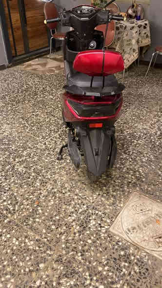 السلام عليكم اخوان دراجه سكنس 2025 جديده موبدل الاها بطاريه قبل يومين دراجه نظيفه كلش تجي تشوف بعينك وتاخذ 

السعر (675) بيها مجال لطيبن 

الهاتف ***********
