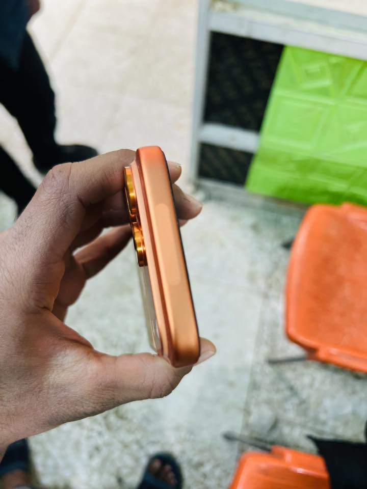 السلام عليكم متوفر ايفون 17 برو ماكس مكفول غراضه كامله
نسخه Esim الشريحه الالكترونيه 

ذ 256 

السعر مليون و750 

مكاني المجر الكبير 

استفسار ***********
