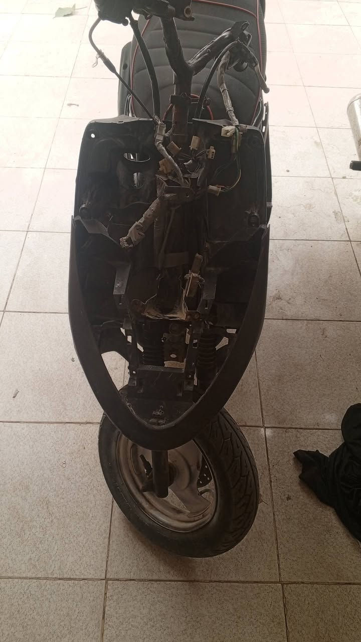 ي سلام عليكم ماكس لبيع سعر 250بيها مجال قليل  ناضفه مكينه تخبل خير من الله  مكاني ناصريه  حي صناعي رقمي لستفسار ***********
