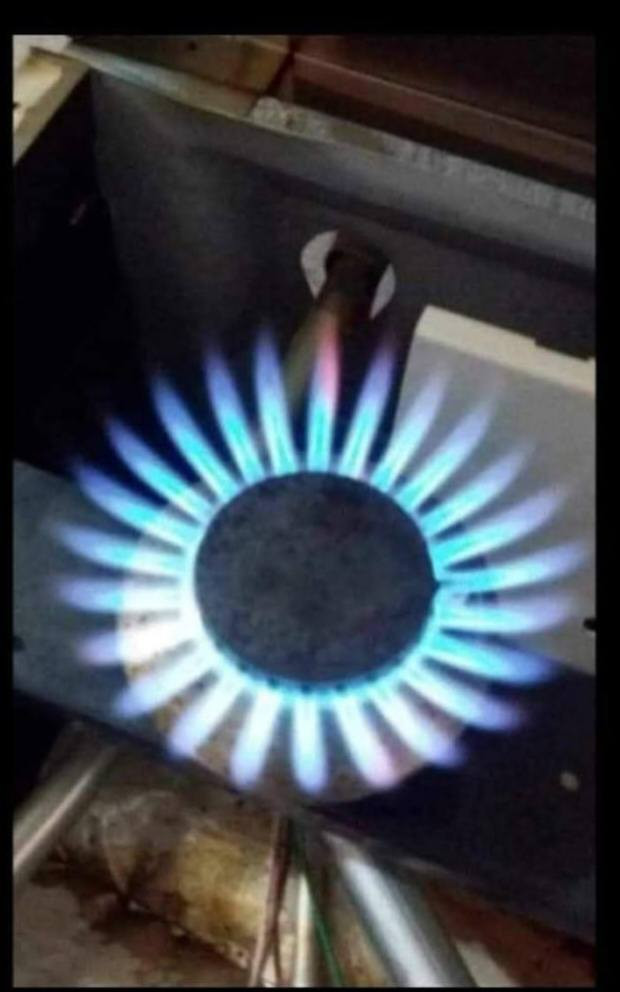 السلام عليكم زبائن الكرام🟣 مصلح طباخات نود لكم الراحة🔴 صيانة طباخات موقعية🌑 طباخكم مسوي ازعاج ريحة غاز🔴 او نارتة ضعيفه يصخم🟣 جامه الطباخ+ عيون الطباخ + رجلين🟣 الطباخ+ الفرن 🟣 ورشة الرهف لخدمتكم🔴 في كل مكان🟣 نجيكم🔴 البيت🌑 تفضلو خاص او واتساب ***********متوفرين 24 ساعة📞
