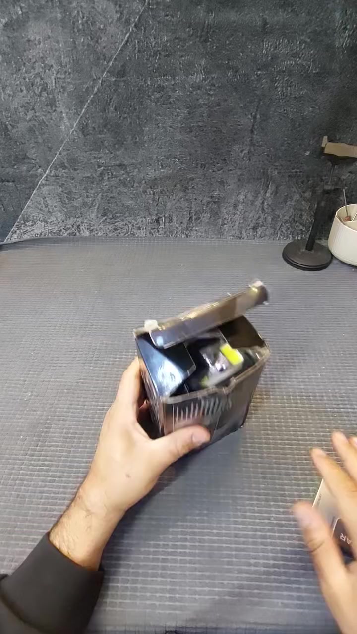 جبتلكم شي حلو يشتغل على طاقه وعل شحن اطني سعرك بل عافية عليك احسب حسابك التوصيل 5تالاف مو الية الشركه
***********
