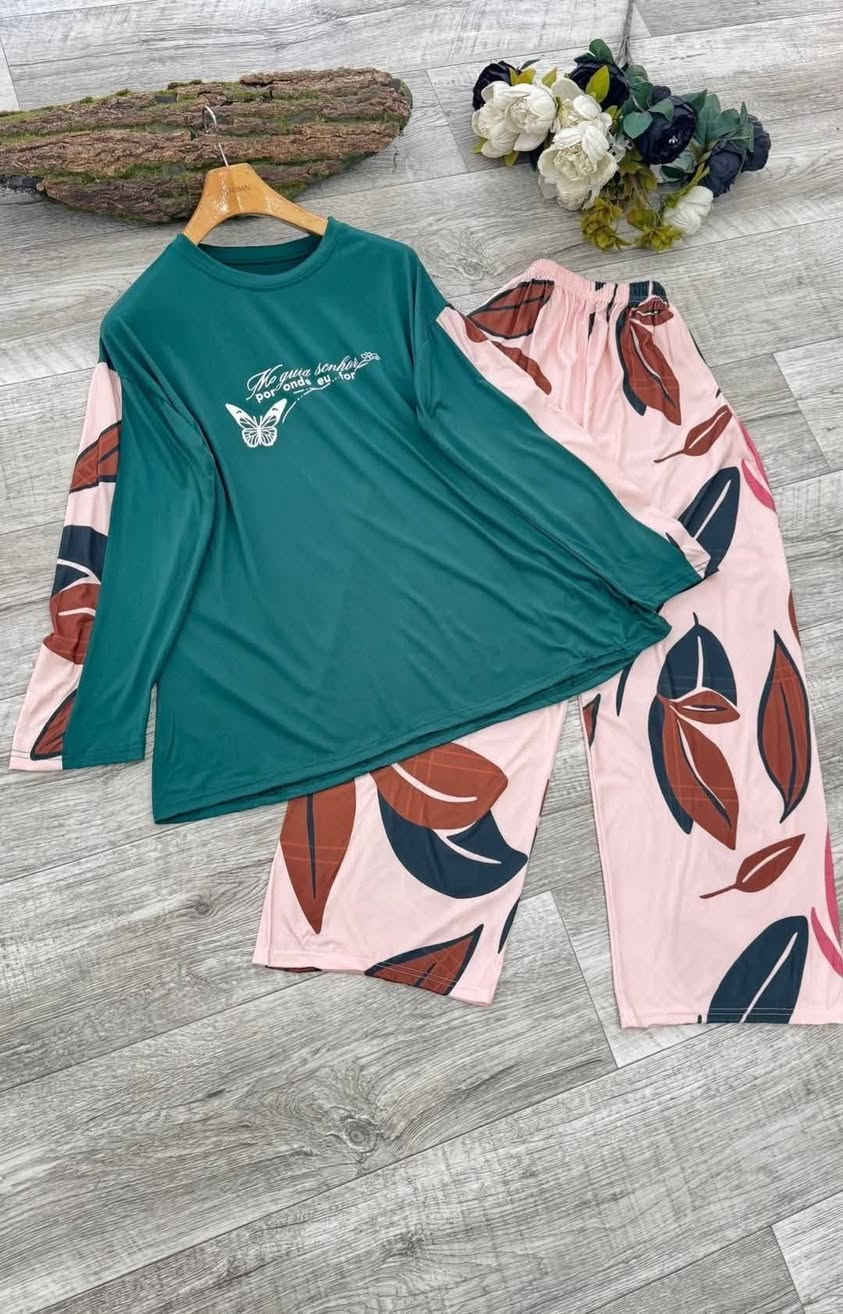 🍑 نعومة + أناقة = راحة ما تنوصف
#تراك بيت قطني وناعم تركي درجه اولى 🌺 🦋 
 ألوانه تهدّي النفس ومثالي للراحة والنوم 🌙
لأنك تستاهلين تكونين مرتاحة وأنيقة بنفس الوقت 🤍
#السعررر8
قياسات فري سايز💙🤍
يوجد توصيل داخل المسيب الفين 
يوجد توصيل محافظات


**إذا كنت صاحب هذا الإعلان وتريد حذفه لأي سبب، رجاءا أرسل رسالة إلى الدعم الفني**