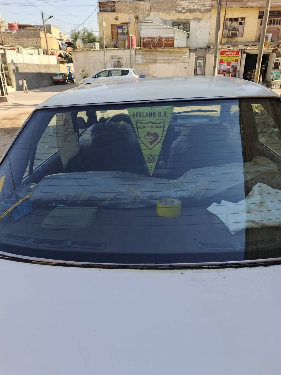 سلام عليكم شباب كريسيدا ٩٢ سياره جاهزه للخير مكينه كير  تخم تاير سبير زيرو مال جناي كفالة من لكص ونقل وضربه ولصبغ  سياره جديده وبلاديه  ابلاد سياره كفاله مكينه ونجي ناعم سعر ٥٥ قفل قفل من لخير عنو اني بصره ٥ ميل  رقمي ***********
