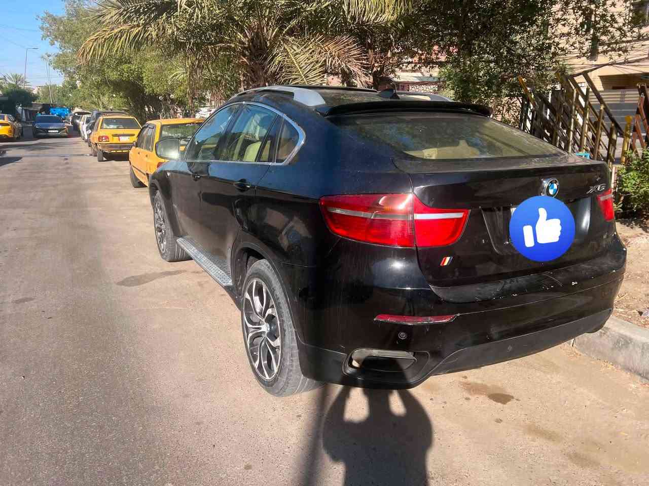 سلام عليكم بي ام x6 مديل ٢٠٠٩ مكينة لكزز 1uz جديدة رقم سليمانية قديم تحويل او وكال كهربائيات كلهة شغالة بيبان شفط صندوك شفط النواقص التبريد نقص بواري والمسجل وكف فجئة جبتلهة شاشة الماسحات وكفت والرماش السيارة جوبلس مكان السيارة بغداد السعر ٩٥ اي استفسار متواجد خاص
