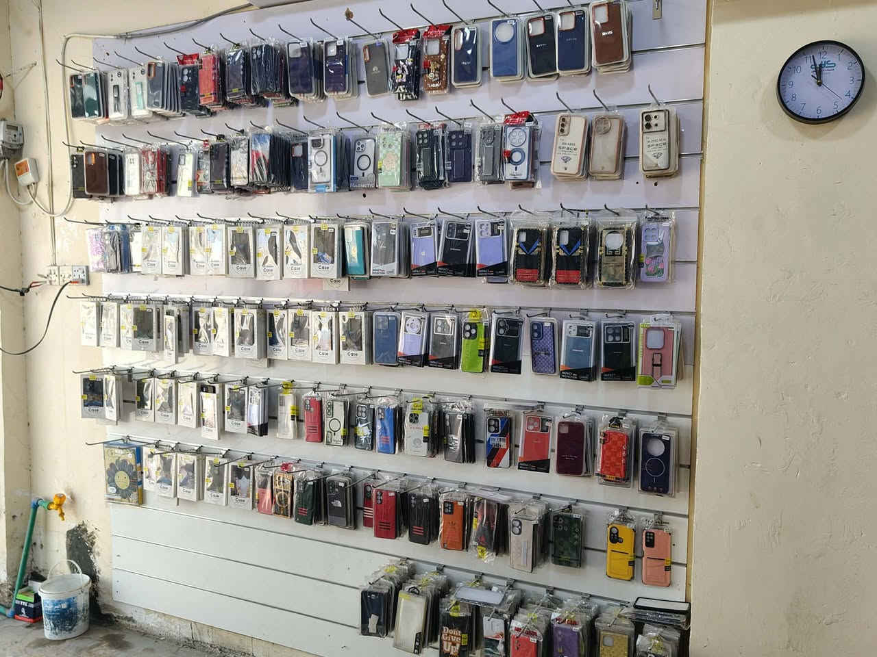 السلام عليكم محل موبايلات كامل
سستم كامرات وسبلت ٢طن
الموقع كربلاء حي الغدير الكراج الاخير
للاستفسار الاتصال على الرقم ***********
