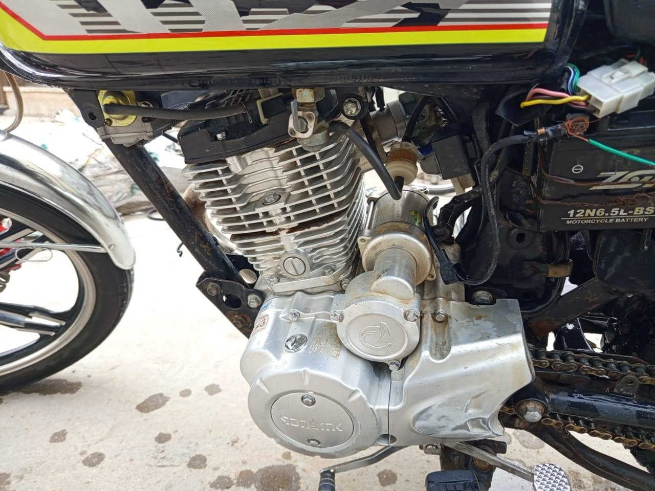 السلام عليكم شباب ايراني نضيفه موديل 22 محرك نضيفه الدراجه بيه نواقص قليله كولش مكاني دوره السعر 450 الف وبيه مجال لطيبين
الرقم ***********
