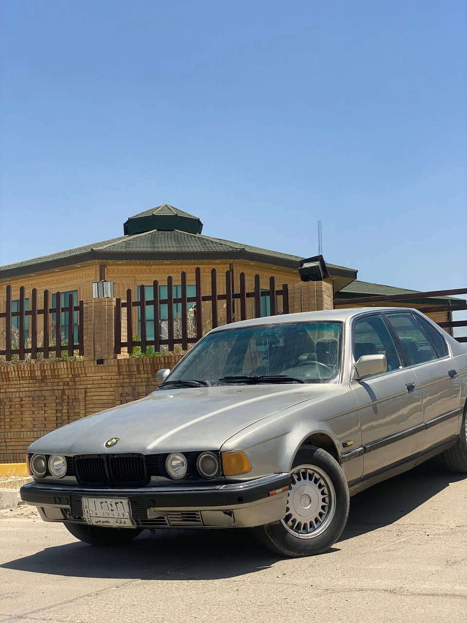 سلام عليكم bmw 735 محرك 35 مفتوح كير اوتو كير و محرك تبريد شرط محرك لا صرف ولا بخار سياره تبريد  بجم عريض لايتات سوار و عدسه دواخله جلد كهربائيات كامل شغال بدون مصرف سياره جاهزه شرط تحويل مكاني كركوك سعر 36 وبي مجال للطيبين ***********
