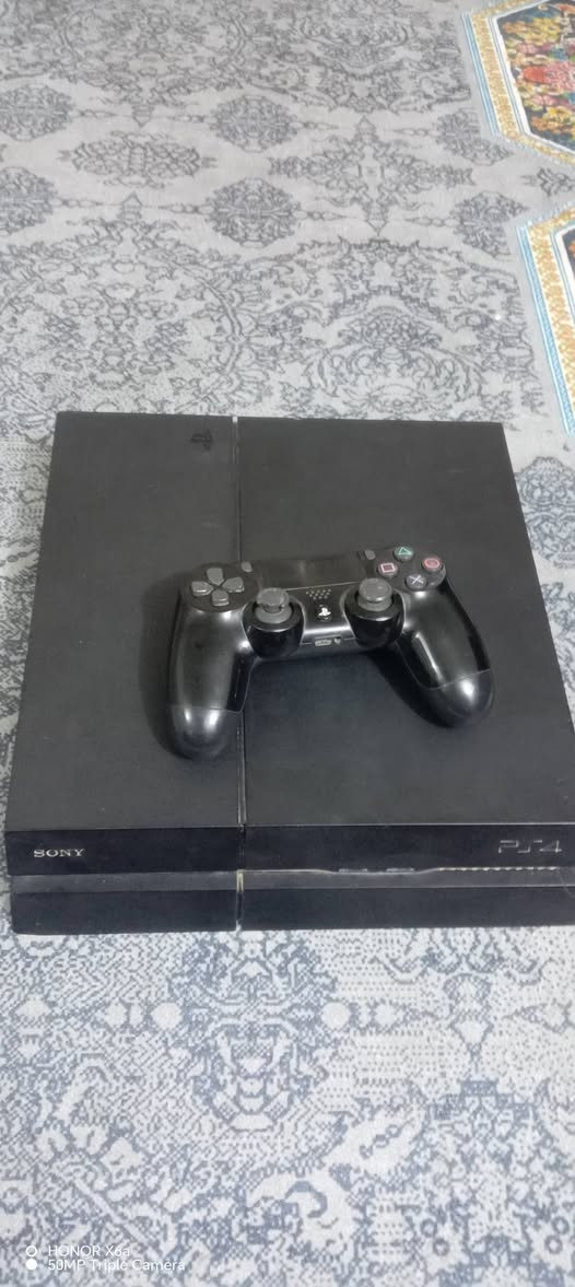 سلام عليكم
بلي ستيشين فور فات 

ذاكرة 1تيرة

 نظام 13

جهاز لوك ستيكر
 
معا جميع  ملحقاتة
  
جوستك 1 

سعر 180 راسلني ودلل
 
استفسار ***********

مكان بغداد حي الكوفة
