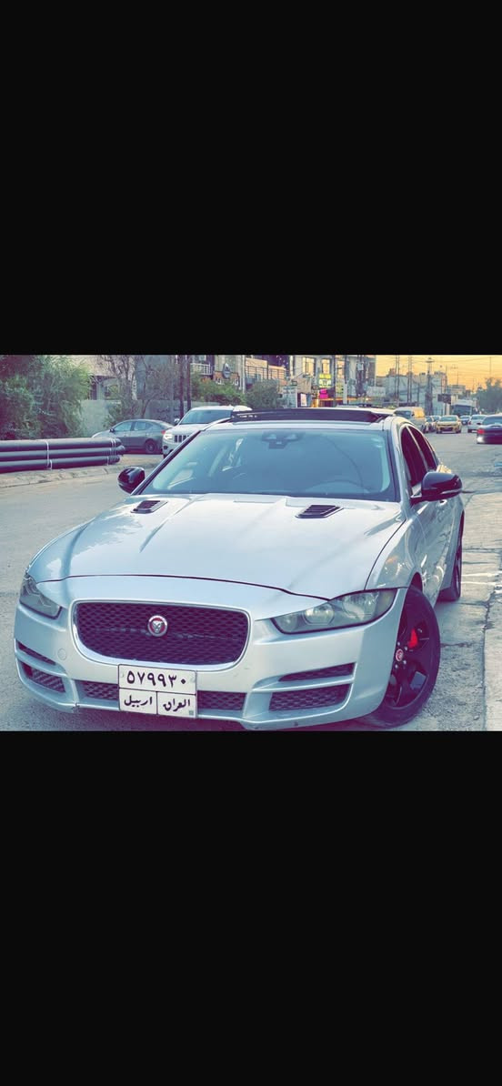 السلام عليكم   لللبيع   جاكور ٢٠١٧.  حادثه كما موضح بل صور  وهنا صار عندي صبغ باب سايق بل عراق كير محرك  مكفول   سياره خير من الله نقص حداديه صدر. السعر98.وبيه مجال. ***********
