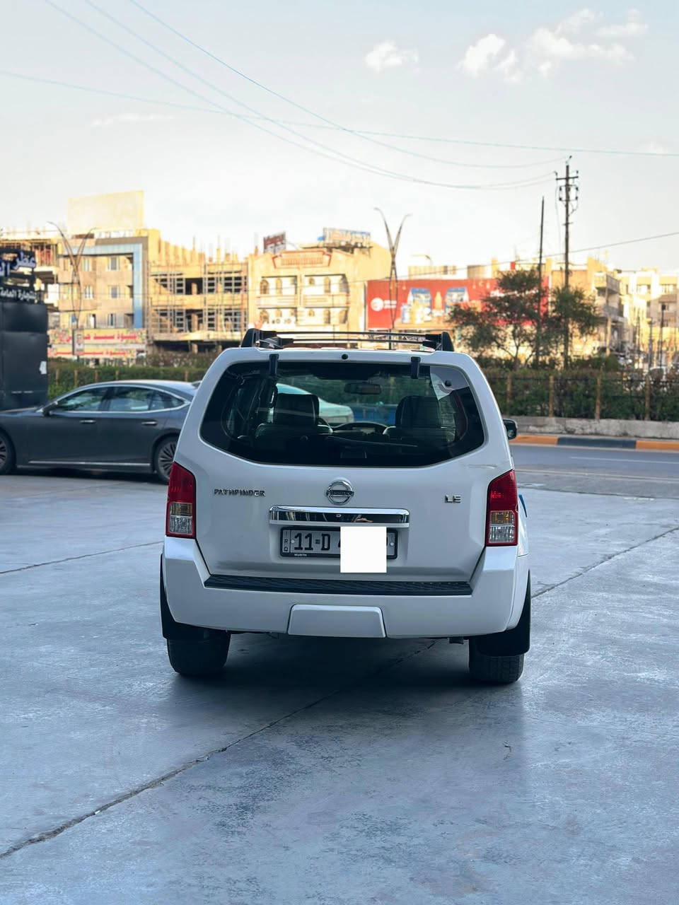 السلام عليكم 
نيسان باثفندر ٢٠٠٩ خليجي لون ابيض للبيع فقط ١٢٠ $ 
- محرك ٦ - ٤٠٠٠  خير من الله 
- منظومة غاز مكان الاسبير انسى الصرف 
- تبريد ثلج قطعتين 
- كشنات تدفئة او تحكم كهرباء 
- شاشة تحكم دشبول او كامرا خلفية بلادي 
- شاشة وسطية بالقمارة عرض cd 
- مري جانبية قلاب عندة الرجوع إلى الخلف 
- سلايد مع دمام صوت السماعات بلادي 
- بصمة أبواب وبصمة تشغيل بلادي 
_ رقم بغداد انكليزي سنوية مجددة ل ٢٠٣٠ باسمي تحويل مباشر 
- بدون صبغ فقط الدعاميات مصبوغة للجمالية 
- مكان السيارة بغداد / بغداد الجديدة  
اتصال او واتساب على رقم الهاتف ***********
