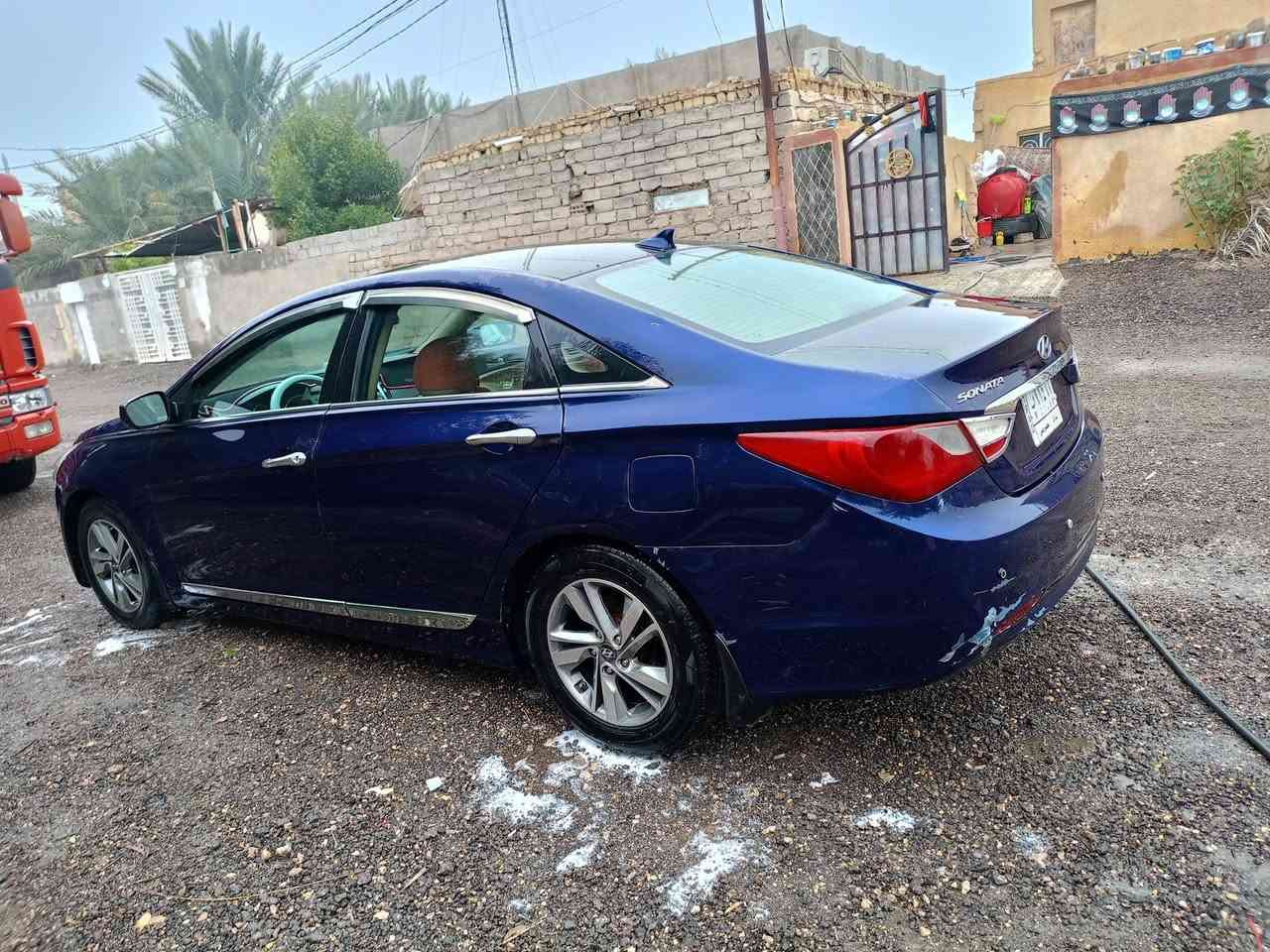 السلام عليكم سياره للبيع سوناتا 2011 وارد امريكي ضررها باب مال السدر سنويه لل 28 مكينه وحداديه مقفوله العنوان بابل الابراهيميه رقم الهاتف ***********/***********
