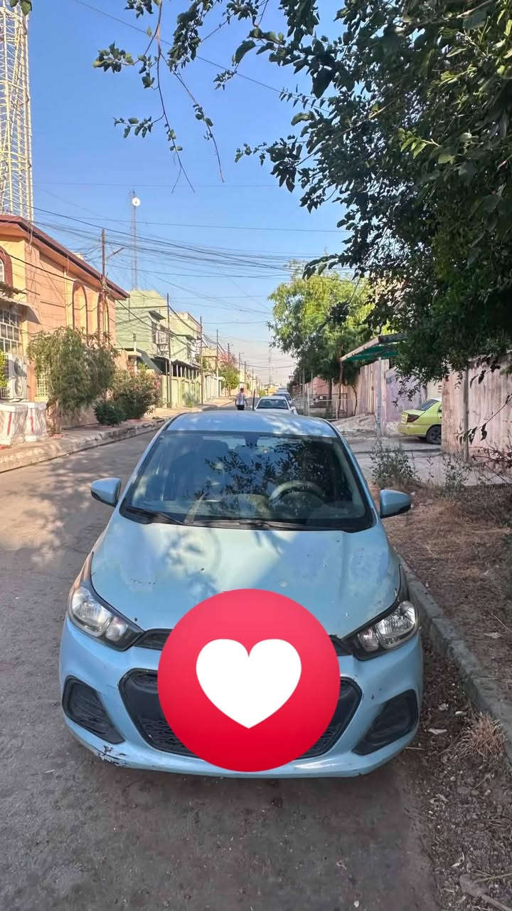 سبارك ٢٠١٦للبيع ترهم اقصاد ونقد 
ضررها بجم وباب صبغ بدون داخل وايرباك 
السعر جداً مناسب 
محرك كير وتبريد شرط
***********
