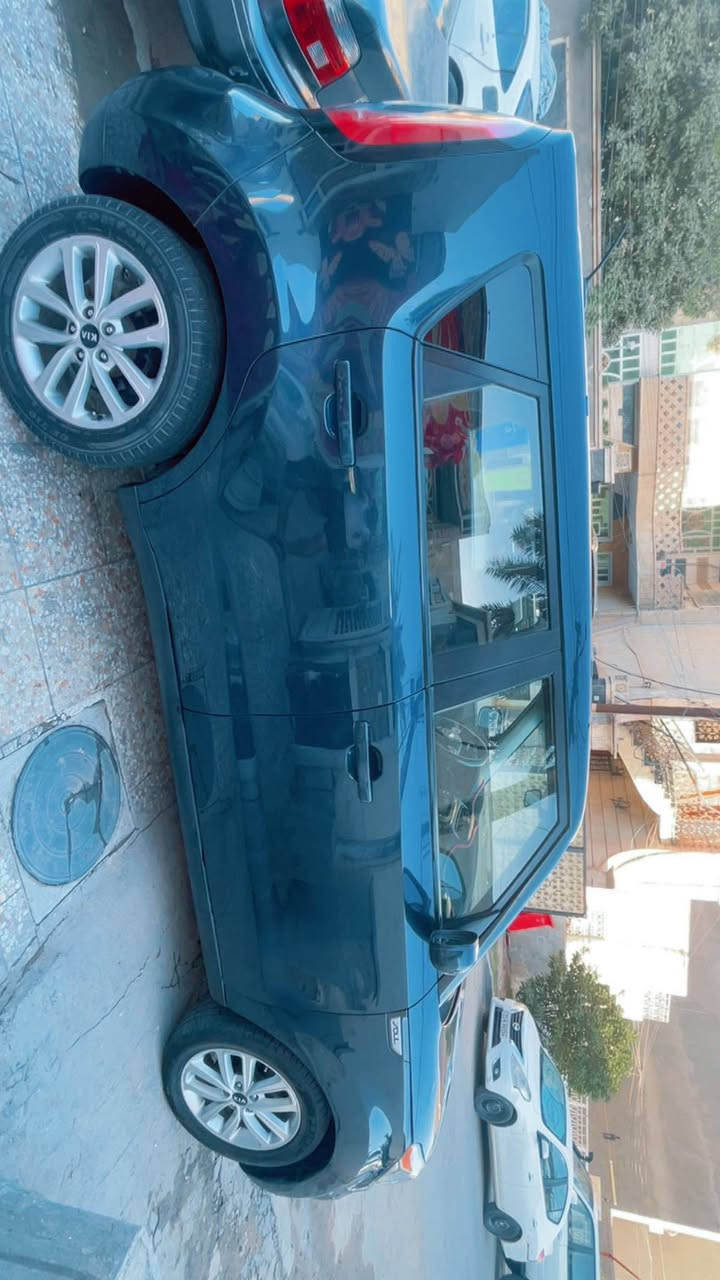 سلام عليكم للبيع كيا صول موديل 2018 حادث جاملغ يسار بدون ايرباك طخم تاير جديد سيارة جاهزة مابيها نقص رقم بغداد 
السعر 115$
*********** بغداد, العراق
