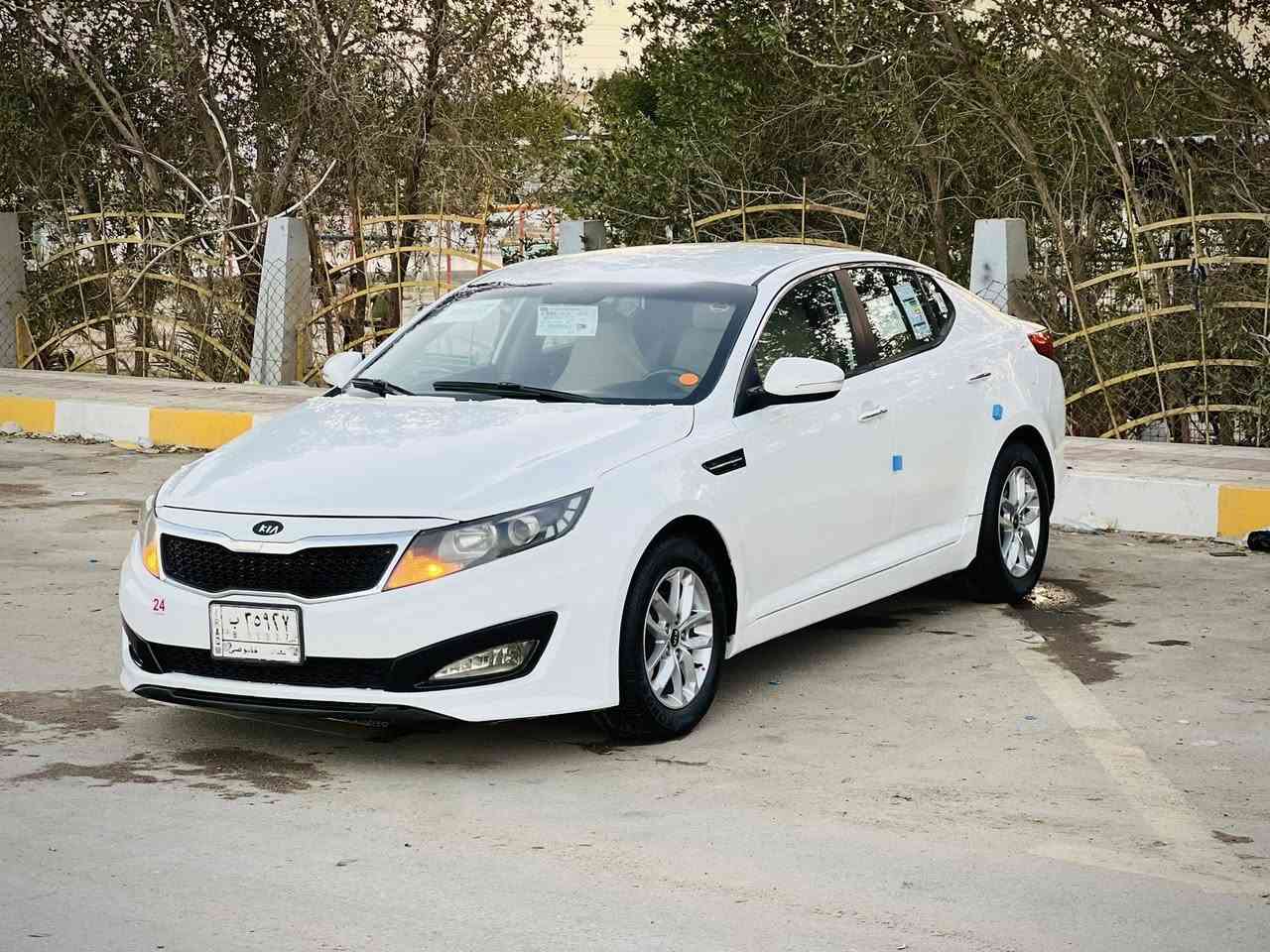 السلام عليكم 
رمضان كريم 
للاستفسار ***********
كيا أوبتما موديل 2011 وارد خليجي رقم بغداد تحويل مباشر سنويه مشروع وطني ل 27  محرك 2000 دوش شرط (لا تنقيص لا تبخير لا صوت ) تراي سياره كلش حلو كفاله من الضربه والصبغ والتبديل والفتح ب استثناء رشه مقدمه الجاملغ الأمامي الأيسر تجميل ومصورها قبل الصبغ شرط قطره خياس مابيها  جاهزه من تبريد حداديه صدر امامي وخلفي تخم تاير جديد كهربائيات مواصفات تبريد خلفي كشن كهربائي تحكم ستيرن مراءة شفط حساسات خلفيه السعر 114 وبيها مجال بسيط مكان السياره ناصريه رجاء بس الشراي يتصل والتفاصيل كلها مذكوره
