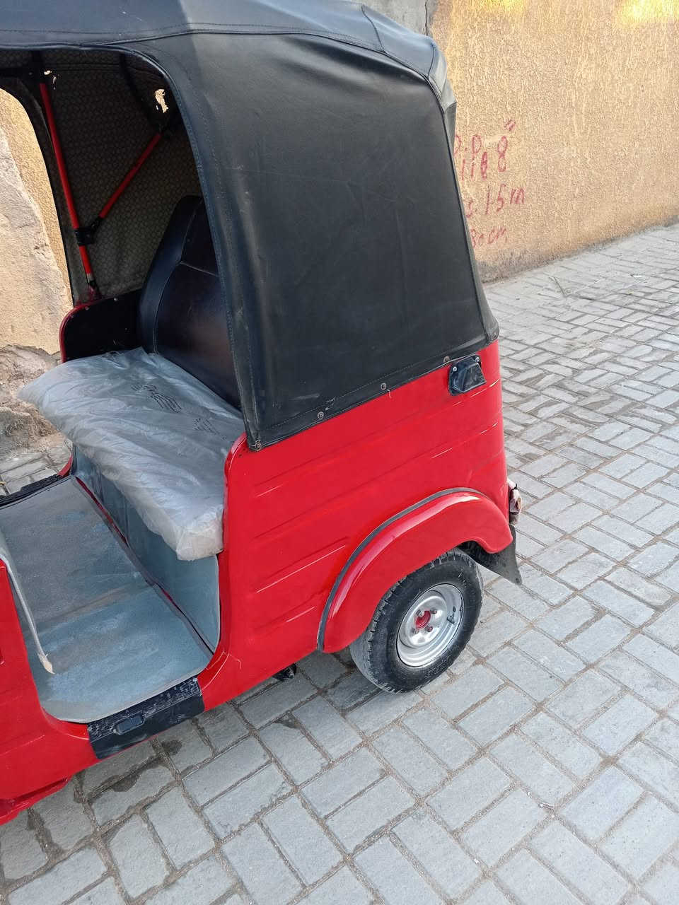 سلام عليكم تكتك موديل 18أوراق يم مكتب حسين تكتك جاهز مابيه نقص السعر 3800 وبيهه مجال المكان كربلاء ***********
