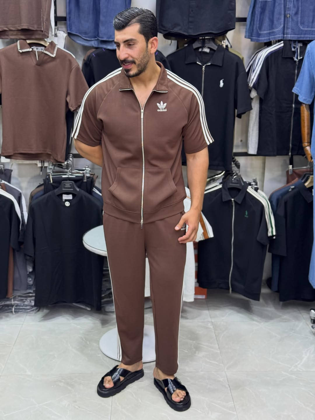 4 اللوان مختلفه 
قالب اعتيادي من m ل xxl 
الخامه جدا مريحه وبارده


**إذا كنت صاحب هذا الإعلان وتريد حذفه لأي سبب، رجاءا أرسل رسالة إلى الدعم الفني**
