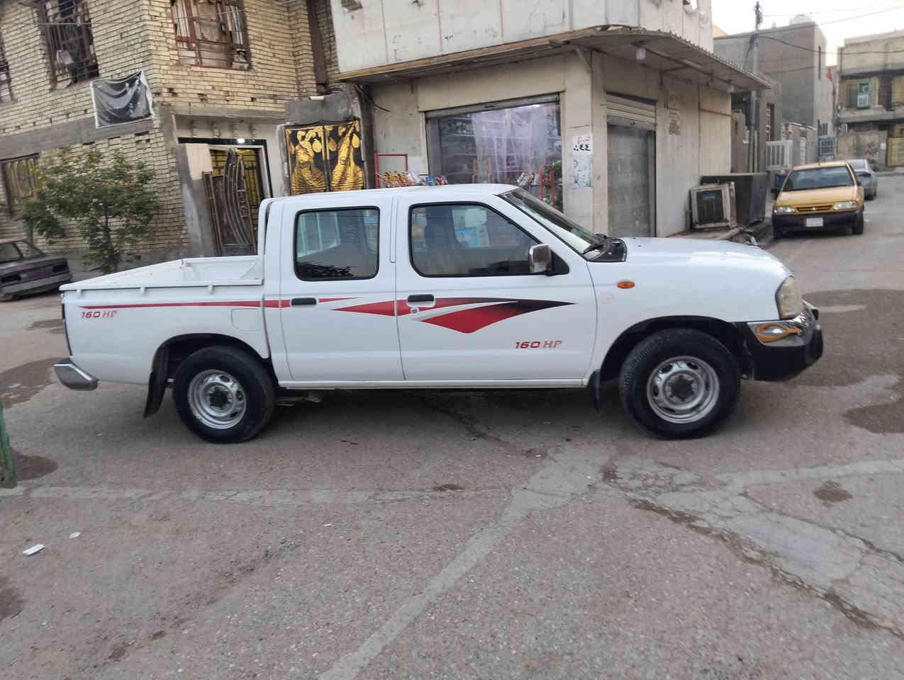 السلام عليكم بيك اب نيسان شبوط 2012 سياره كير مكينه خير من الله صدرها جديد تخم تاير رقم بغداد سياره باسمي 135$
رقم *********** مكاني بغداد العبيدي
