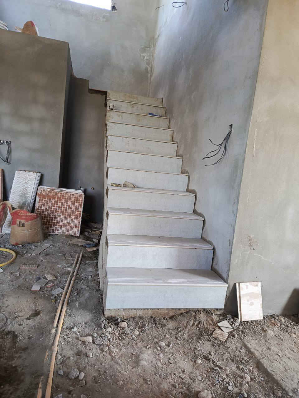 خلفه سيراميك كاشي ادروجه بورسلين متفرق حالين للستفسار التصال على الرقم ***********
