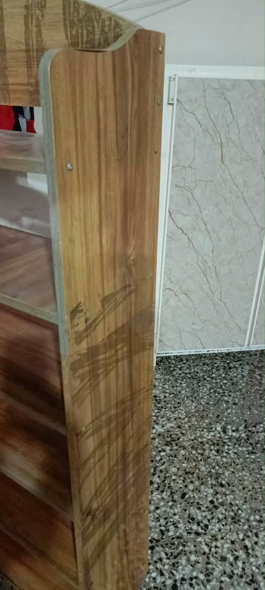 الكشوانيه سعرهرب 30 وابيه مجال والغرفة تسكام بيه فقط الجربايه مكسوره والكنتور موحود200 وابيه مجال هوة بس الكنتور وحدة يسوة 200 والثلاجة سعره ب100 وابيه مجال والغساله جديد بلكارتون سعره ب600 وابيه مجال مكانهن الغرض نجف.


**إذا كنت صاحب هذا الإعلان وتريد حذفه لأي سبب، رجاءا أرسل رسالة إلى الدعم الفني**