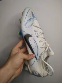 نايك • قياس ٤٤