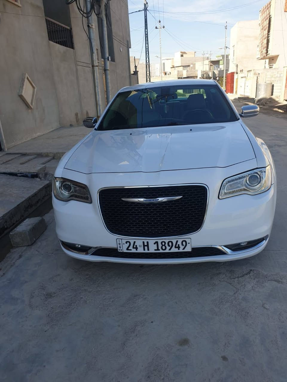 السلام عليكم 

اوباما 2018 c كلين تايتل السياره حيل جديده كفاله عامه بدون صبغ بدون بارد السياره حلوه و دينار واحد متصرف عليها  جاهزه من كل نواحي 

المواصفات 
 بصمه 
تشغيل عن بعد 
كشنات اماميه تدفئة تبريد 
كشن خلفي تدفئه 
تحكمات أستيرن 
مري هيتر 
مري قلاب 
تبريد قطعتين
كشن خزن 
فول بدون بانوراما وبرده
السياره استخدام شخصي 
السعر 240 وبيها مجال قليل مو شراي لا اتعبني 

 
وباقي مواصفات ال C المعروفه رقم دهوك تحويل ثاني يوم 

مكان السياره / موصل   
 
للاتصال
***********
