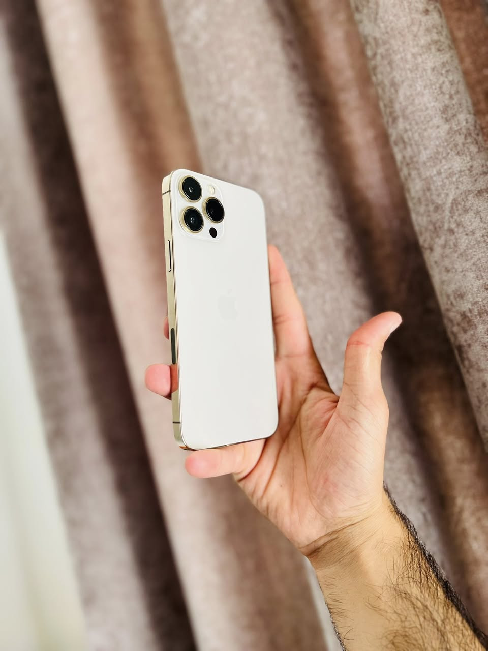iPhone 13 Pro Max
ايفون 13 برو ماكس مكفول عام 
بطاريه 88‎%‎ بلادي 
ذاكره 256 نموذج M  / الجهاز نضافته 100‎%‎ 
كامل ملحقات - 📍 النجف الاشرف


**إذا كنت صاحب هذا الإعلان وتريد حذفه لأي سبب، رجاءا أرسل رسالة إلى الدعم الفني**