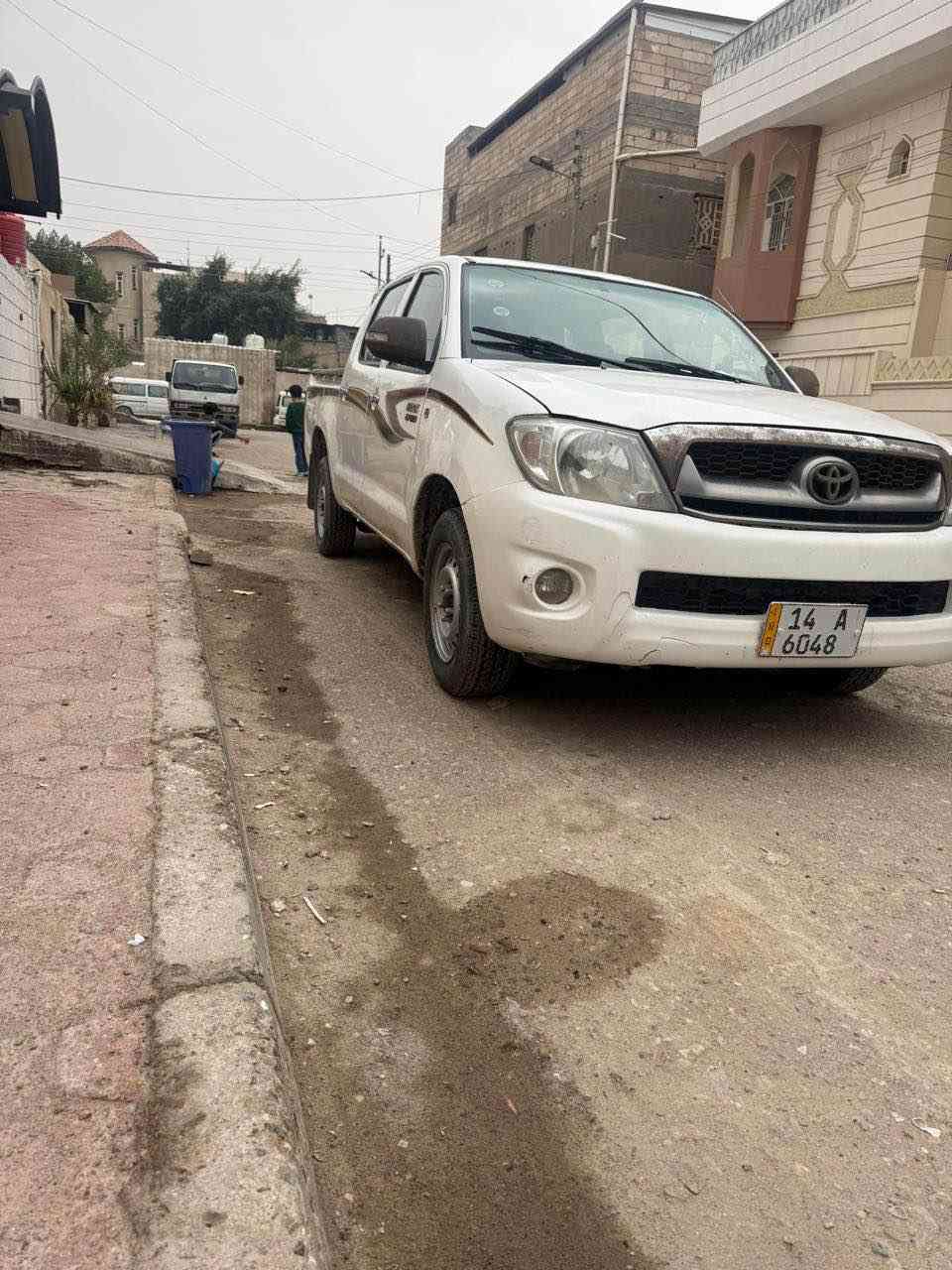 السلام عليكم سياره بيكم افلاونزا 2009 السياره نظيفه كير ومكينه وحداديه وتخم تاير وتبريد وشاشه السياره خير من الله ما ناقصها اي شي بيها ضربه بالجاملق الأيمن ومعمريها 
سعر 120 
 رقم الهاتف متواجد واتساب وشريحه العنوان بصرة التنومة 
*********** البصرة, العراق
