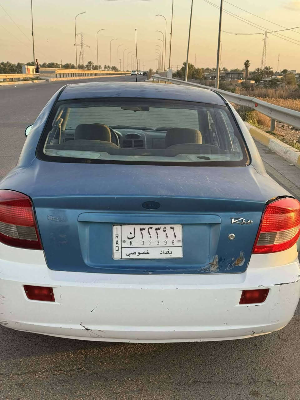 السلام عليكم
كيه ريو 

رقم بغداد تحويل ثاني يوم

موديل 2003

كير مكينه كفاله 

حداديه 80/100

كشر شوف العين 

دواخل جديده
سنويه لل 28
سياره خير من الله 

***********
