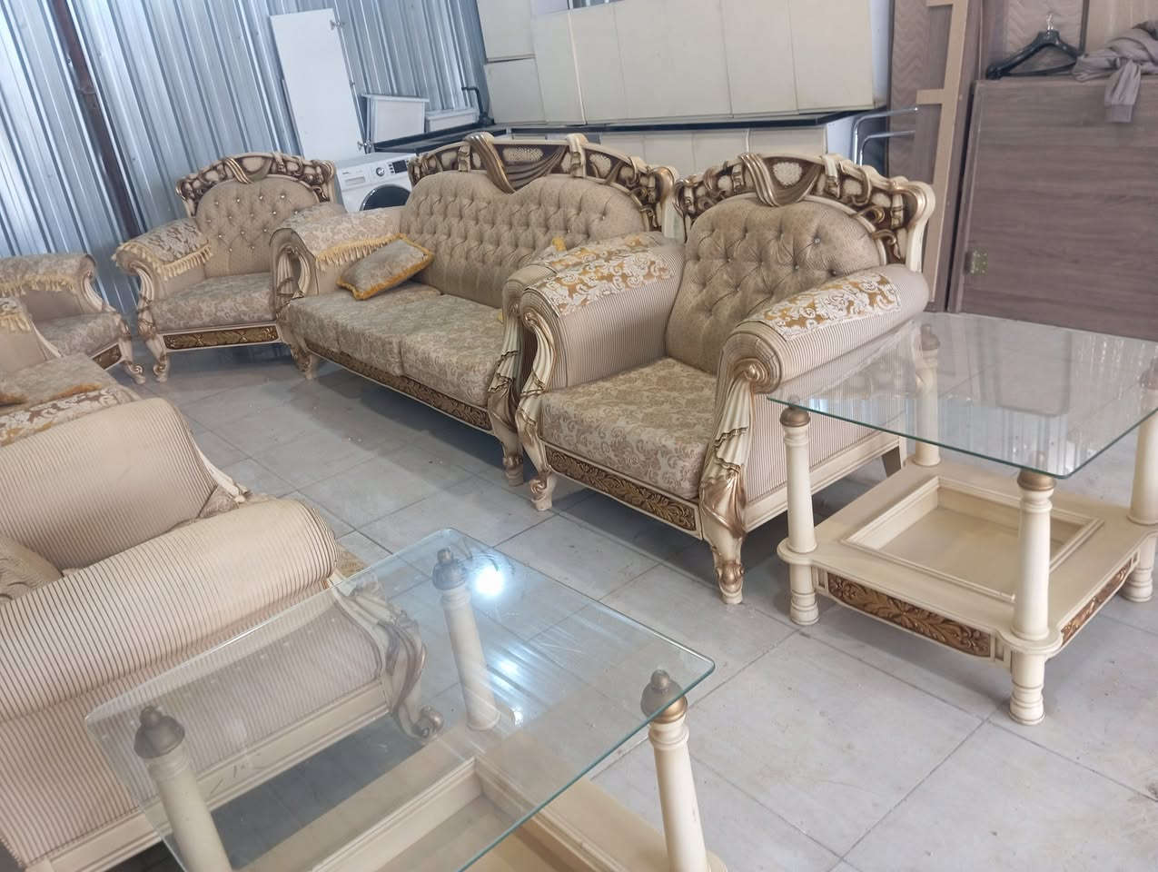 تخم تركي اصلي ثقيل اخو الجديد مع ماصه وسطيه كبيره وثنين وسط  ١٠ نفرات العنوان بابل المدحتيه قرب معهد ستاذ خالد مقابيل المنتزه لاستفسار خاص ***********
