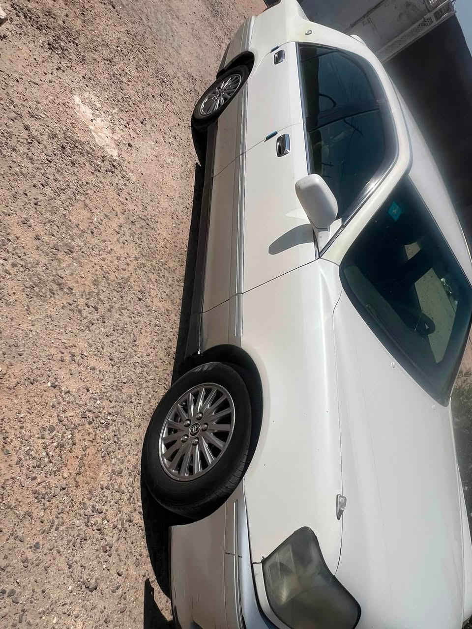 السلام عليكم 
سيارة كراون جنون موديل 2000
گصتين 
مكينة D4 كبير تنقيص دهن قليل    
4دگم 
رقم انگليزي سنوية لل2027 بأسمي
السعر 75$ وبيها مجال 
للأستفسار ***********
