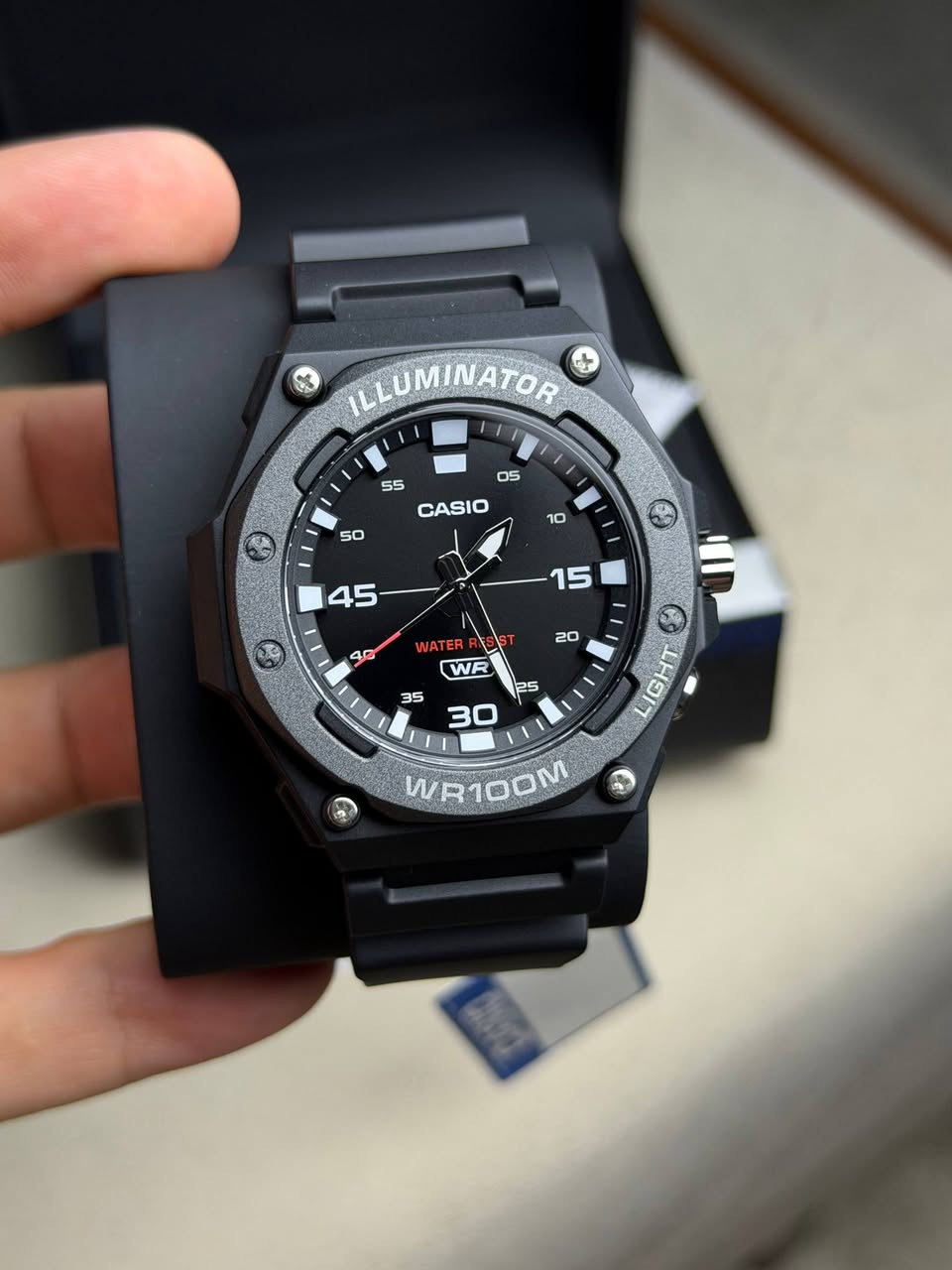 CASIO 
اصلي وكالة كاملة المرفقات 
ضمان سنة 
رقم الموديل MW-620H-1A
اميال لامينوس فسفوري 
سير ربر اصلي 
ليد اضاءة داخلي 
الغطاء الخلفي والماكنة ستانلس ستيل 
مقاومة للماء 100 متر سباحة

45 الف على اول تم

AYxhmshIhXrlwABhDV


**إذا كنت صاحب هذا الإعلان وتريد حذفه لأي سبب، رجاءا أرسل رسالة إلى الدعم الفني**