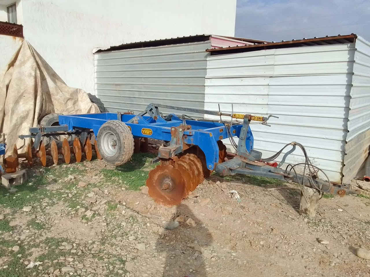 فدان البلير 14 حجم مع ديسك 24 التروموز يعني فول بالنظافه كركوك ***********رقم
