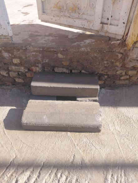 دار للبيع  طابو ملك صرف زويريجات حي الجهاد  المساحة 200  متر عكَادة... قرب مدرسة البصرة وشارع مركز الشباب
كراج حديقة صحيات خارجية منور جانبي استقبال 
هول غرفة نوم مطبخ حمام داخلي الطابق الثاني غرفتين نوم
جاهز للسكن مابي اي نواقص  خدمات المنطقة كاملة انترنت ضوئي  كهرباء ماء صب جديد يبعد عن السوك ١٥٠ متر  ارتفاع البناء ٣ متر   طابوك جمهوري احمر..... فرع ٧ متر
السعر ٩٥ مليون
متواجد على النت 
تفاصيل اكثر 
*********** اتصال وواتساب
