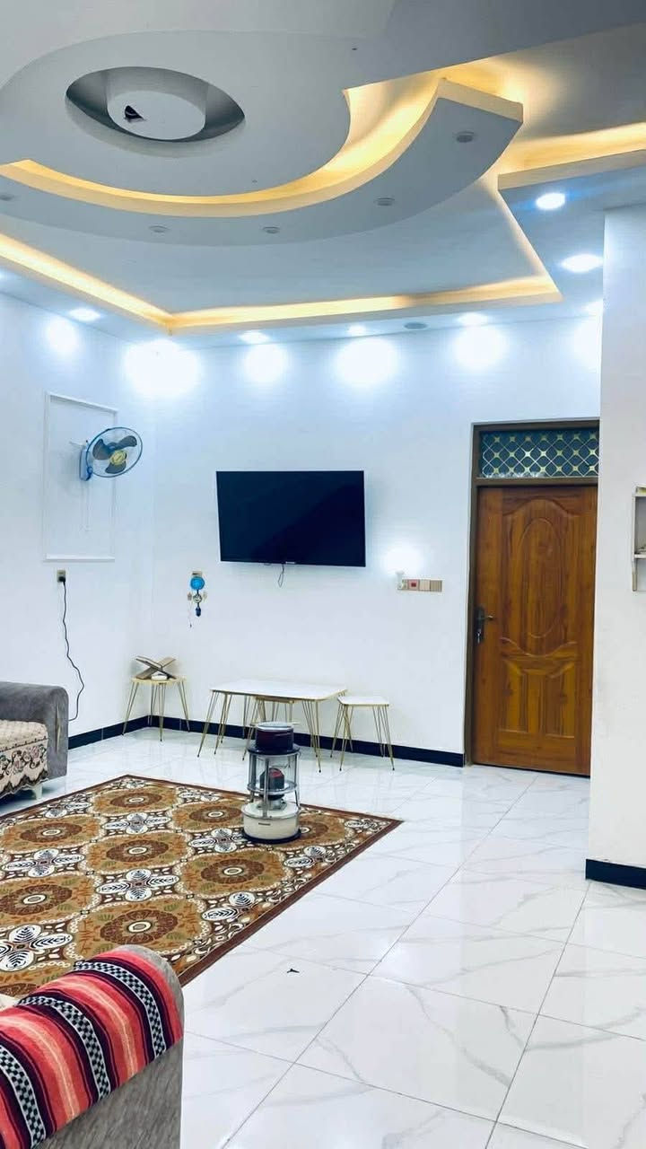 مثنى خلف الشهداء قرب جامع فاطمت الزهراء 150 متر منفصل 4 غرف فول مواصفات مال جناي شارع 10 سعرا 120 وبي مجال لشراي للاتصال علا الرقم ***********
