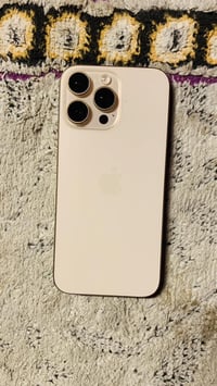 آيفون ١٦ برو ماكس • بطارية ٩٨ • قفل